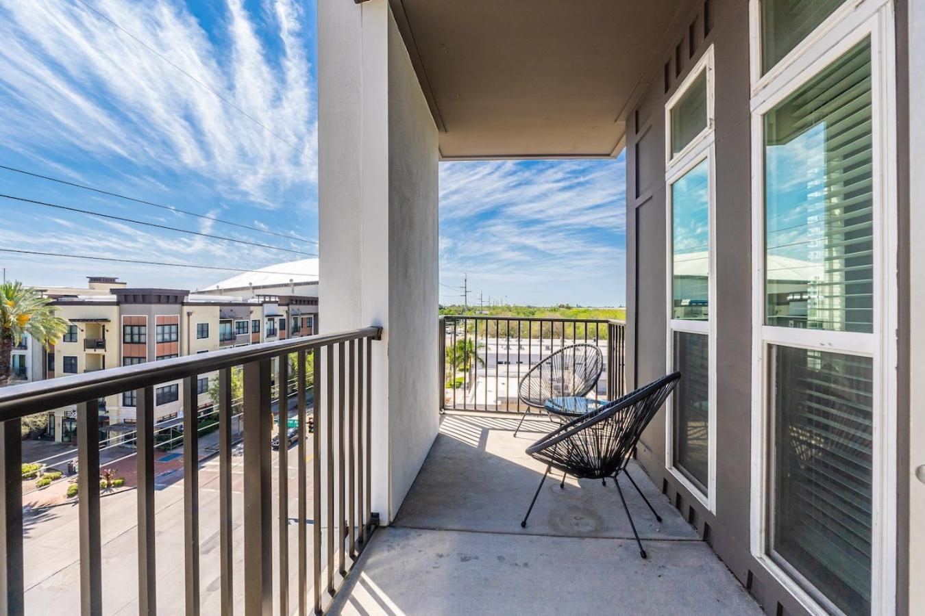 Central Avenue 2 Bed Mins From Tropicana Field Sankt Petersburg Exterior foto